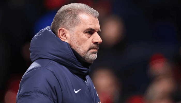 แองจ์ ปอสเตโคกลู