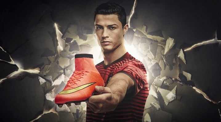 สัญญาพรีเซนเตอร์กับแบรนด์ Nike