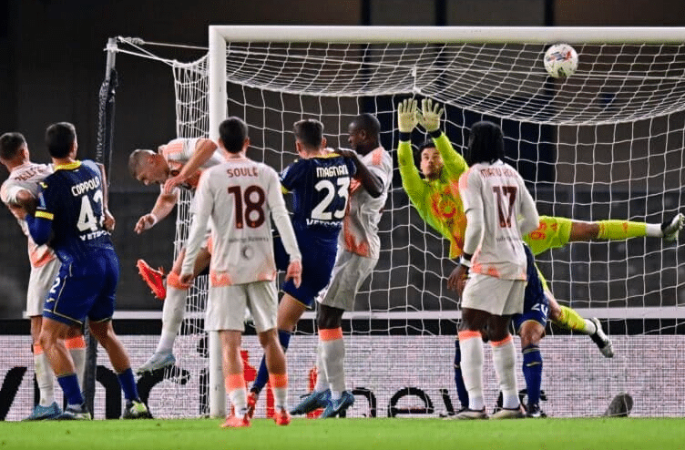 ผลบอล เวโรน่า พบ โรม่า