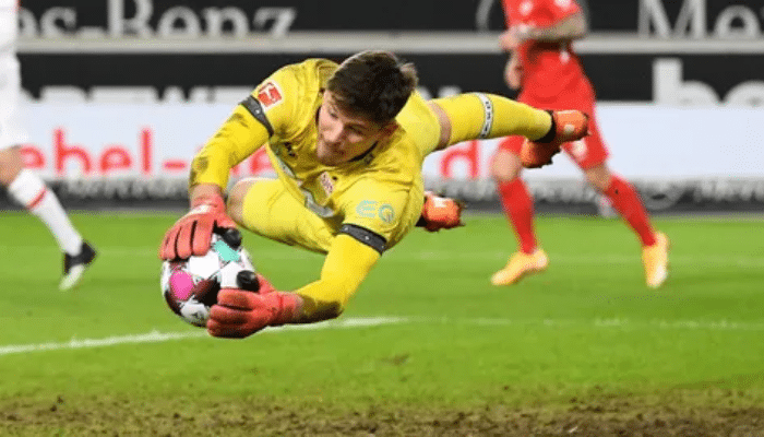 เกรกอร์ โคเบล นายทวาร โบรุสเซีย ดอร์ทมุนด์ เสี่ยงย้ายไป เชลซี-นิวคาสเซิ่ล