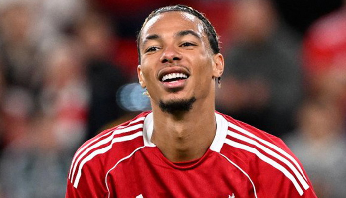 อูโก้ เอกีตีเก้ ประเดิม พรีเมียร์ลีกสุดร้อนแรง พาหงส์เปิดฤดูกาลด้วยชัยชนะ