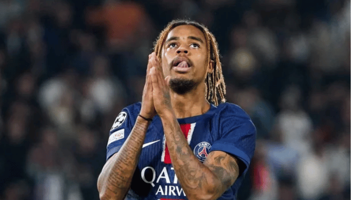 บาร์โกล่า กองหน้า PSG