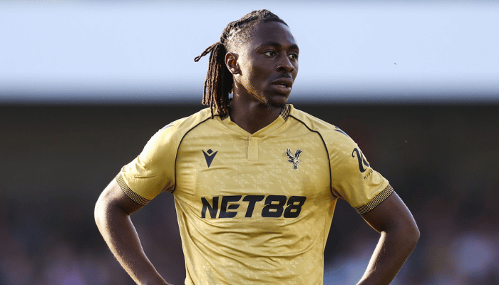 เอเบเรชี่ เอเซ่ กองกลาง