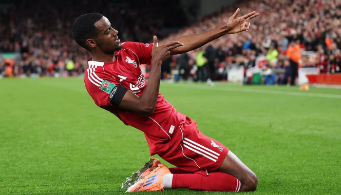 อเล็กซานเดอร์ อีซัค กองหน้า เปิดใจหลังเบิกประตูให้ หงส์ในคาราบาว คัพ