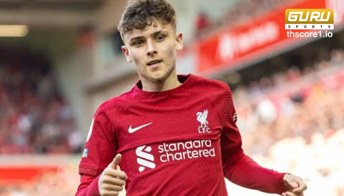 ประวัติการค้าแข้งของบ็อบบี้ คลาร์ก