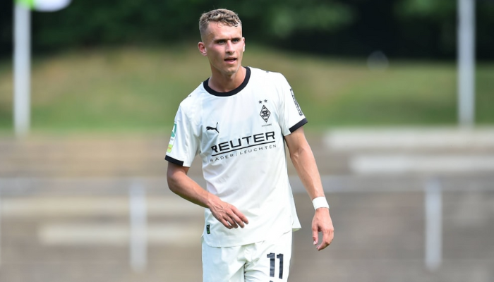 ยาน อูร์บิค ประเดิมสนามกับทีมชุดใหญ่ของมึนเช่นกลัดบัค พบ ไฟร์บวร์ก