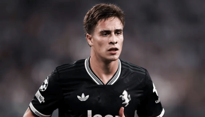 บ้านผลบอล | เคนาน ดาวรุ่งตุรกี