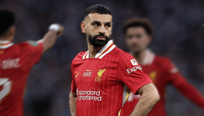 ซาลาห์ ลบภาพ หงส์แดง