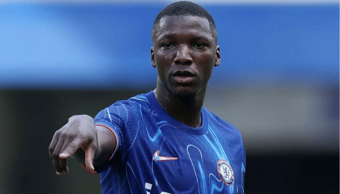 มอยเซส ไกเซโด้ กองกลาง