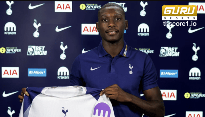 มูอานี่ กองหน้าฝรั่งเศส