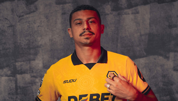 อังเดร กองกลาง