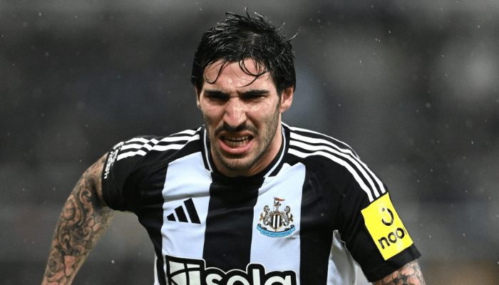 โตนาลี่ นิวคาสเซิ่ล