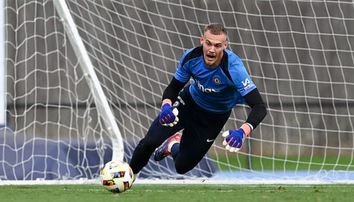 ฟิลิป ยอร์เกนเซ่น พิจารณาอำลาเชลซี มกราคม หวังโอกาสลงสนาม