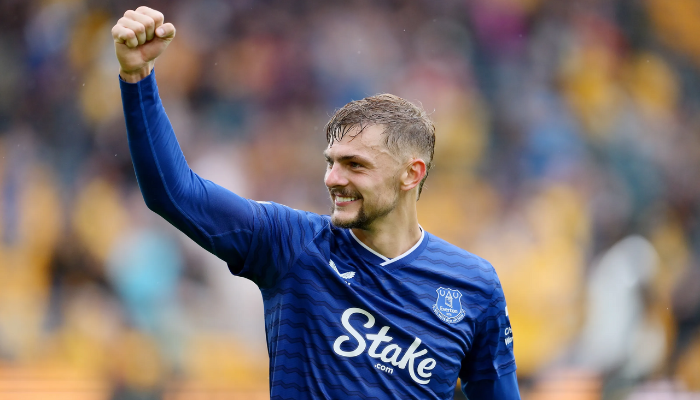 ดูว์สบิวรี่-ฮอลล์ เปิดใจหลังซัดประตูชัยพาเอฟเวอร์ตันบุกชนะแมนฯ ยูไนเต็ด