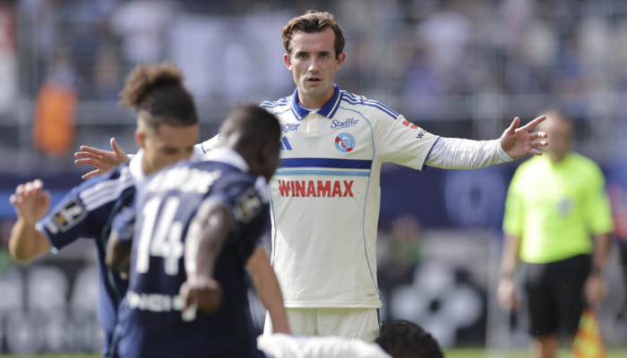 เบน ชิลเวลล์ แบ็กซ้าย ยกแฟนบอลสตราสบูร์กเป็นฮีโร่! ช่วยทีม