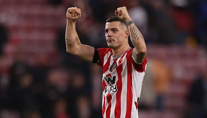 เวย์น รูนี่ย์ ยกกรานิต ชาก้า "ดีลแห่งฤดูกาล" หลังทำผลงานยอดเยี่ยม