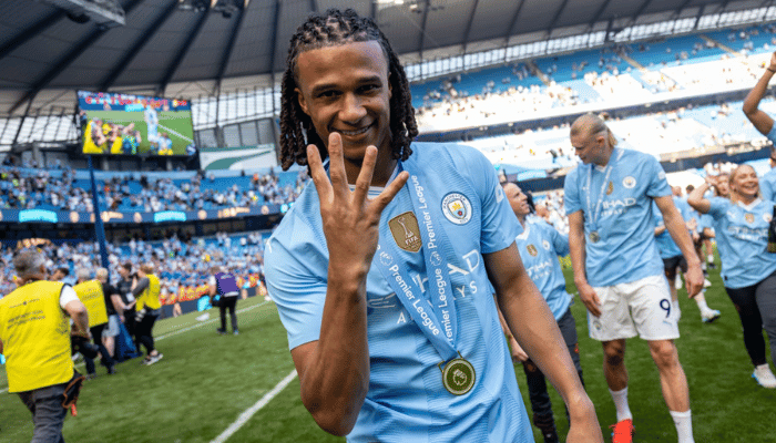 อาเก้ แมนเชสเตอร์ ซิตี้