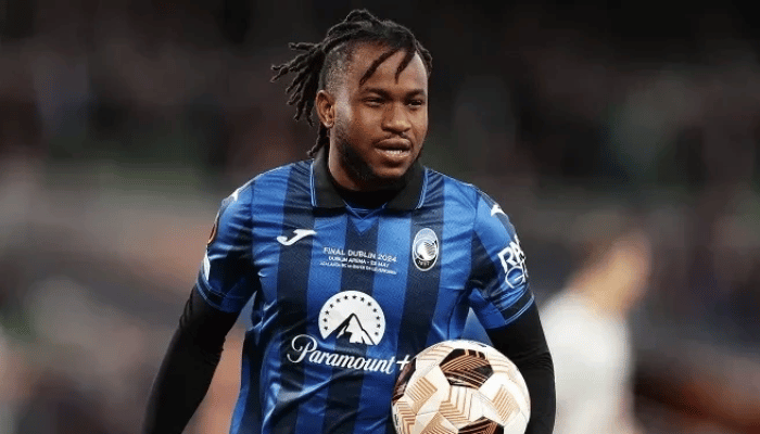 อาเดโมล่า ลุคแมน กองหน้า