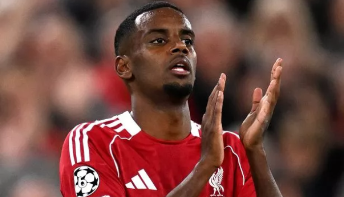 อเล็กซานเดอร์ อีซัค กองหน้า เปิดใจดีลลิเวอร์พูลสุดซับซ้อน กับทีมเก่า