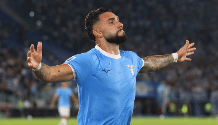 กาสเตยานอส ศูนย์หน้าชาวอาร์เจนไตน์ที่ปัจจุบันค้าแข้งอยู่กับ ลาซิโอ