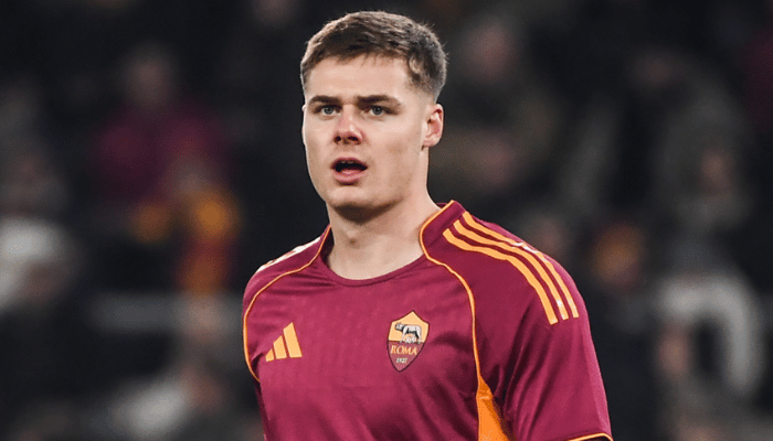 ฟอร์กูสัน เบิ้ลในครึ่งแรก การสร้างสถิติ ผู้เล่นไอร์แลนด์คนแรก ที่ทำ 2 ประตู