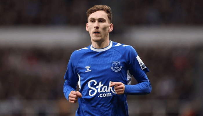 ชอร์ตลิสต์ การ์เนอร์ กองกลางวัย 24 ปีของ เอฟเวอร์ตัน