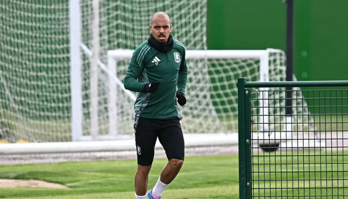 ดอนเยลล์ มาเล่น เดินทางถึงกรุงโรม เตรียมย้ายไปโรม่าอย่างเป็นทางการ