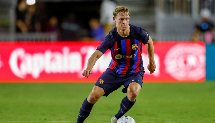 เฟร็งกี้ เดอ ยอง เดือดใส่ผู้ตัดสิน หลังบาร์เซโลน่าพ่ายโซเซียดาด 1-2