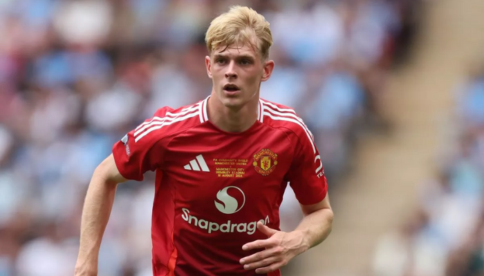 โทบี้ คอลเลียร์ ถูก แมนยูดึงตัว กลับรัง หลังปัญหาแดนกลางรุมเร้า