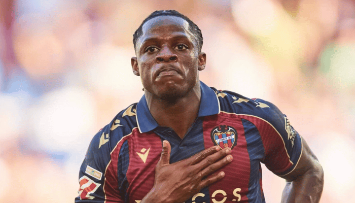 เอ็ตต้า เอย็อง ศูนย์หน้าอนาคตไกลทีมชาติแคเมอรูน