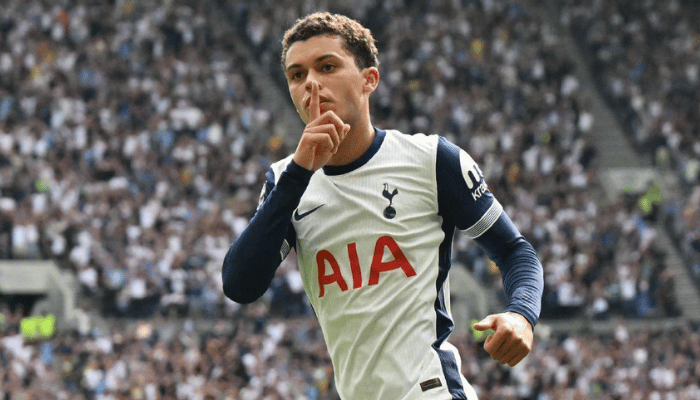 จอห์นสัน กับการปาดหน้าคู่แข่งและบทบาทของกุนซือ โอลิเวอร์ กลาสเนอร์