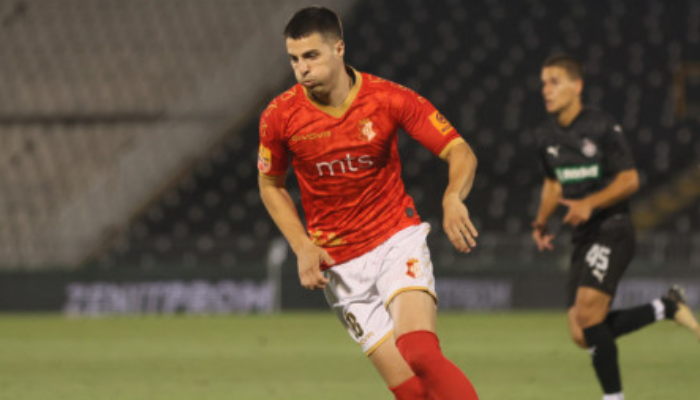 ซาริช ศูนย์หน้าจอมถล่มประตูชาวเซอร์เบีย