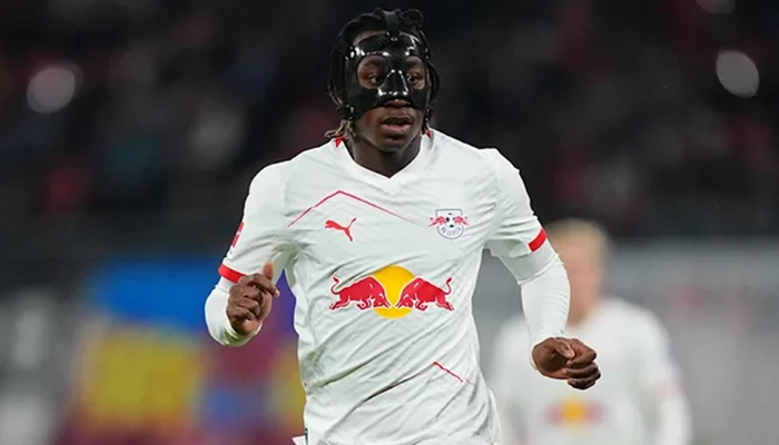 ดิโอม็องเด้ การย้ายทีมของปีกดาวรุ่งพรสวรรค์