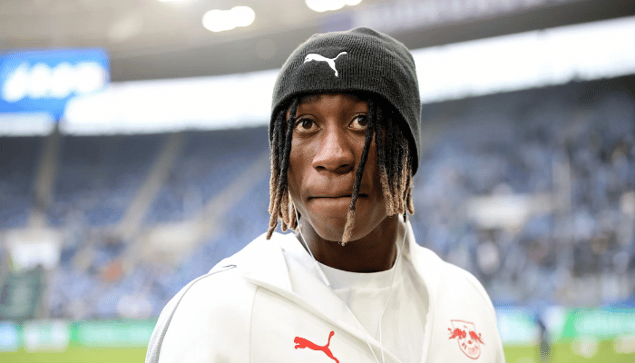 ดิโอม็องด์ กลยุทธ์การเสริมทัพของ มักซ์ เอเบิร์ล