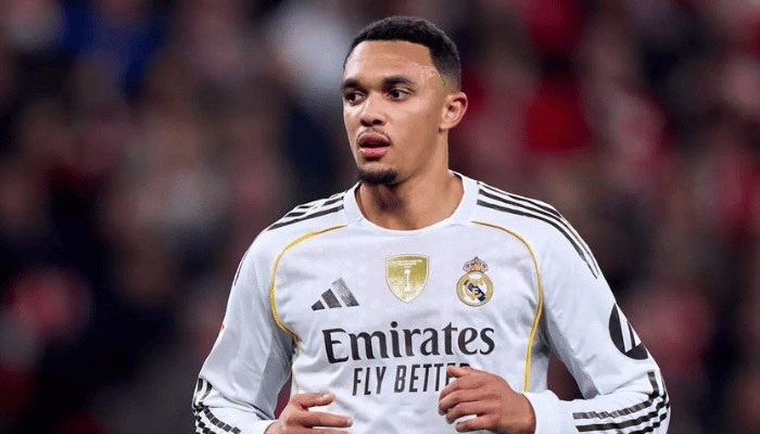 เทรนท์ มหาอำนาจแห่งศึกพรีเมียร์ลีก กำลังจับตามองสถานการณ์ของดาวเตะวัย 27 ปีรายนี้อย่างใกล้ชิด