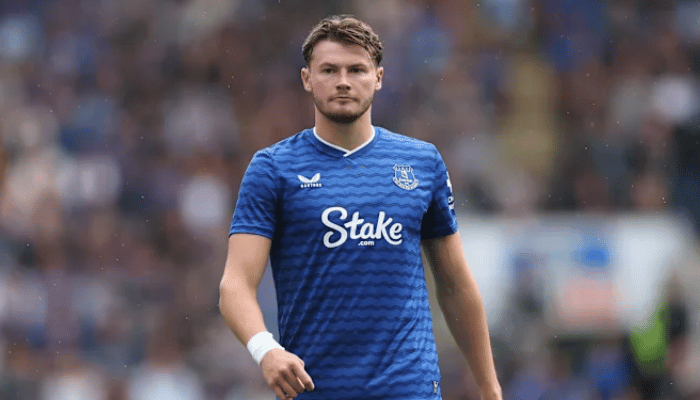 แพ็ทเทอร์สัน เซบีย่าที่หวังกระชากตัวแบ็กขวาดาวรุ่ง