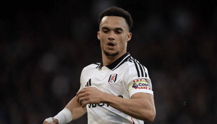 โรเบิร์ตสัน ย้ายซบทัพไก่เดือยทอง