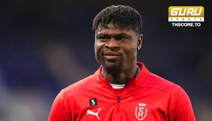 เอ็มมานูเอล อั๊กบาดู จาก วูล์ฟแฮมป์ตันซบ เบซิคตัส อย่างเป็นทางการ