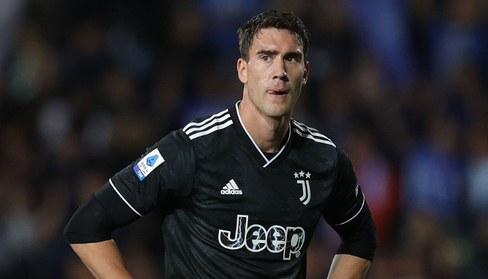 วลาโฮวิช อนาคตไม่แน่นอน! ยูเว่เจรจาสัญญาไม่คืบ