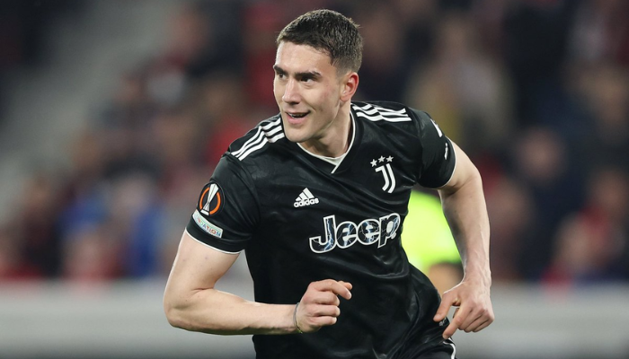 วลาโฮวิช อนาคตไม่แน่นอน! ยูเว่เจรจาสัญญาไม่คืบ