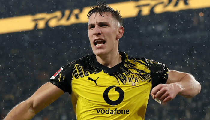 ชล็อตเทอร์เบ็ค ก้าวขึ้นมาเป็นหนึ่งในเซนเตอร์แบ็ก