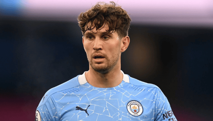 จอห์น สโตนส์ ปราการหลัง สัญญากับต้นสังกัดกำลังจะสิ้นสุดลง