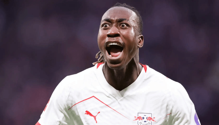 ดิโอม็องเด้ เป้าหมายเบอร์หนึ่งของยักษ์ใหญ่