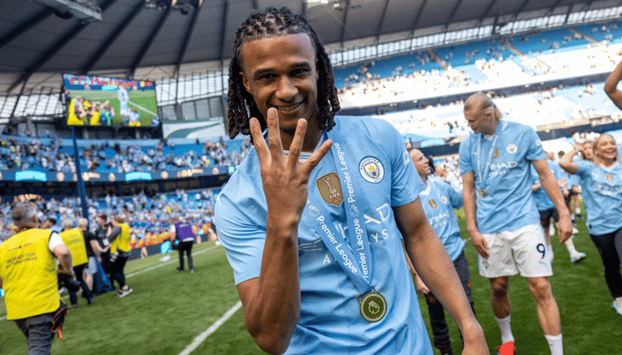 นาธาน อาเก้ ปราการหลังของสโมสร แมนเชสเตอร์ ซิตี้